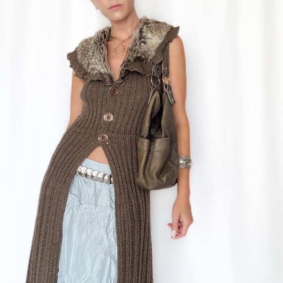 Jump Sweaters - 💔SOLD💔 Brown Knit Vest with Faux Fur Collar